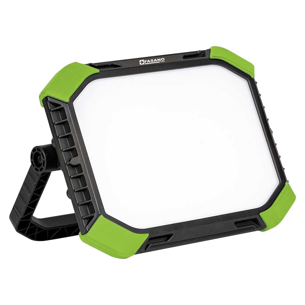 FG221 LAMPADA PORTATILE LED